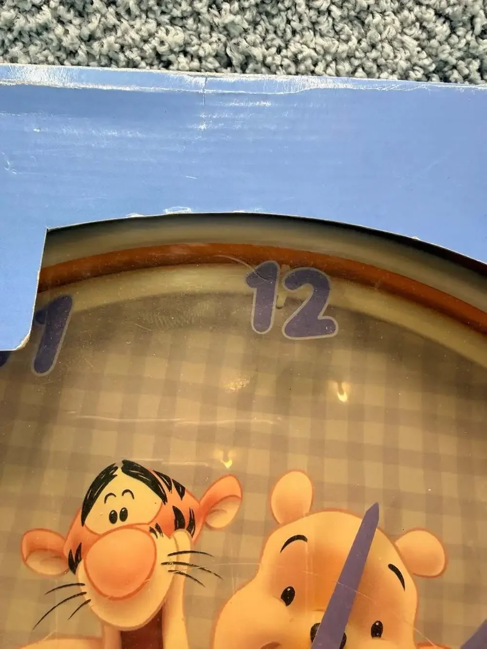 Disney Winnie the Pooh and Tigger Orange Neon Wall Clock KNG Vintage 2005